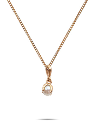 9ct Gold Pearl Claw Pendant