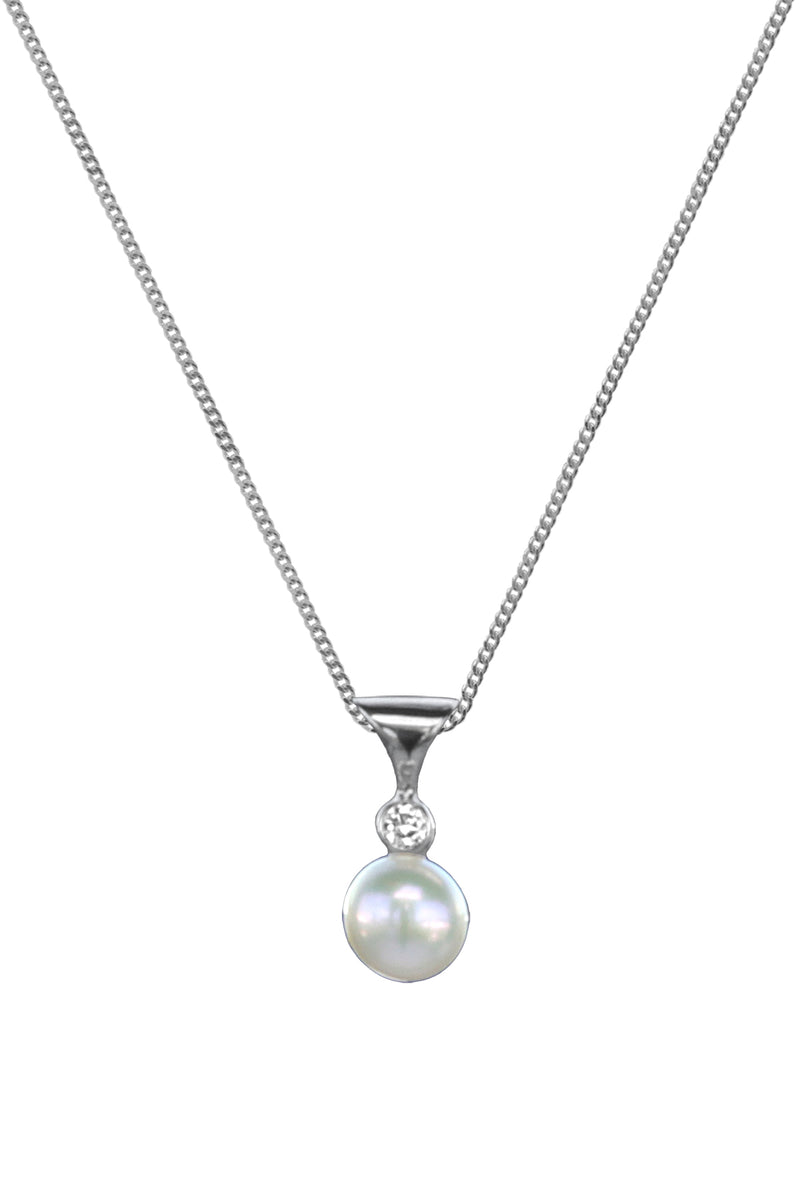 9ct White Gold Pendant with Pearl and Diamond