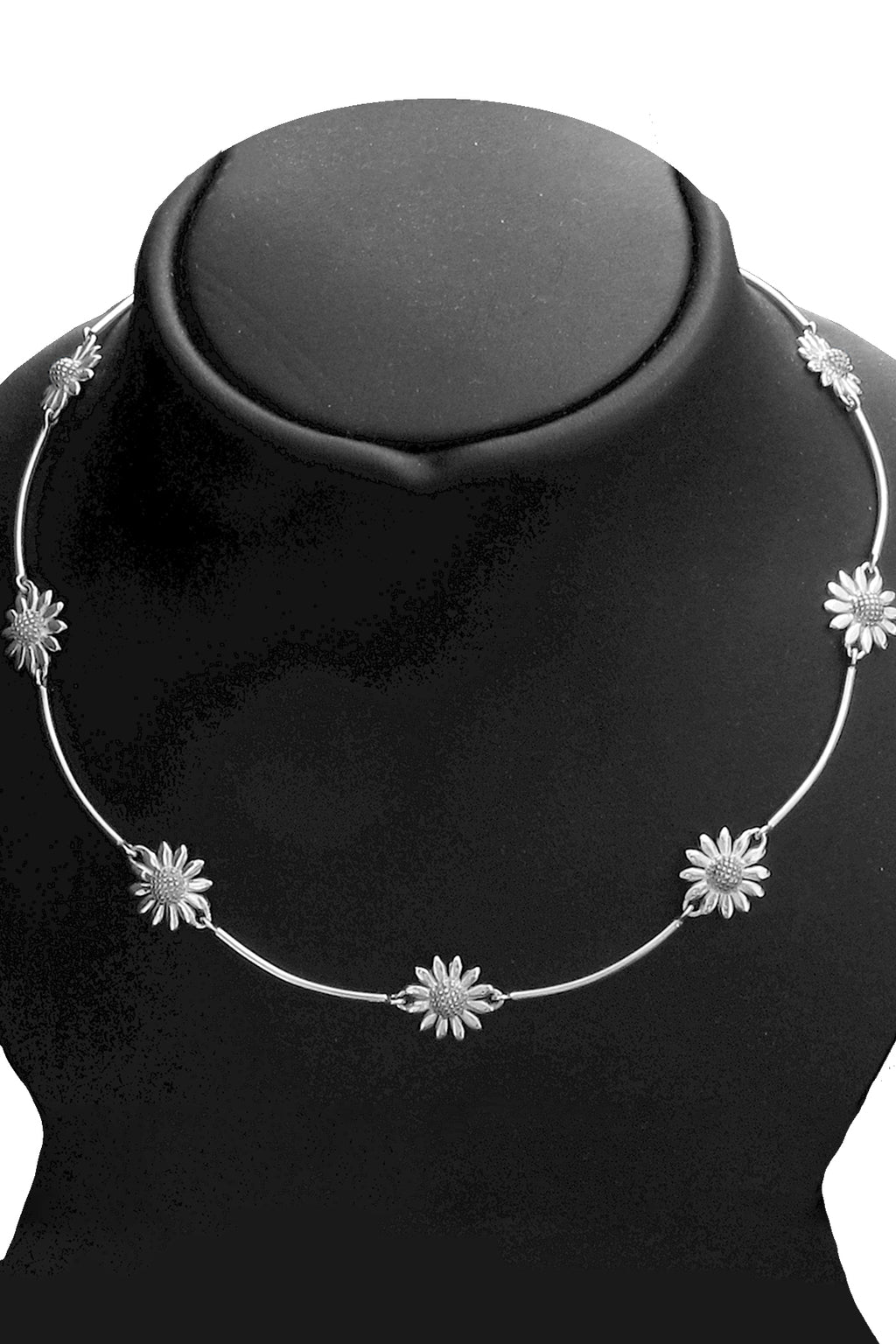Silver Daisy Chain Necklet