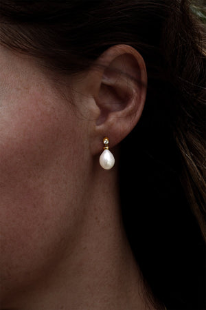 Diamond and Pearl Gold drop earrings