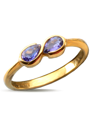 9ct Gold Pearshaped Iolite Ring
