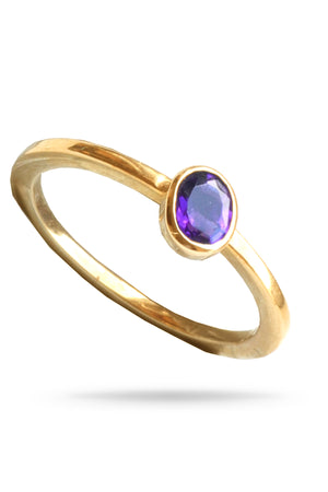 9ct Gold Oval Amethyst Ring