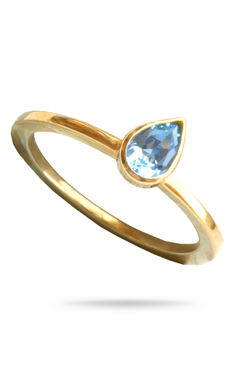 9ct Gold Pear Shape Blue Topaz Ring