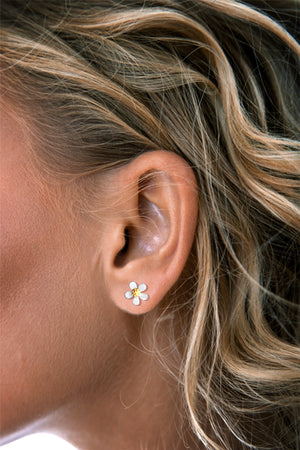 Silver Dainty Daisy Stud Earring
