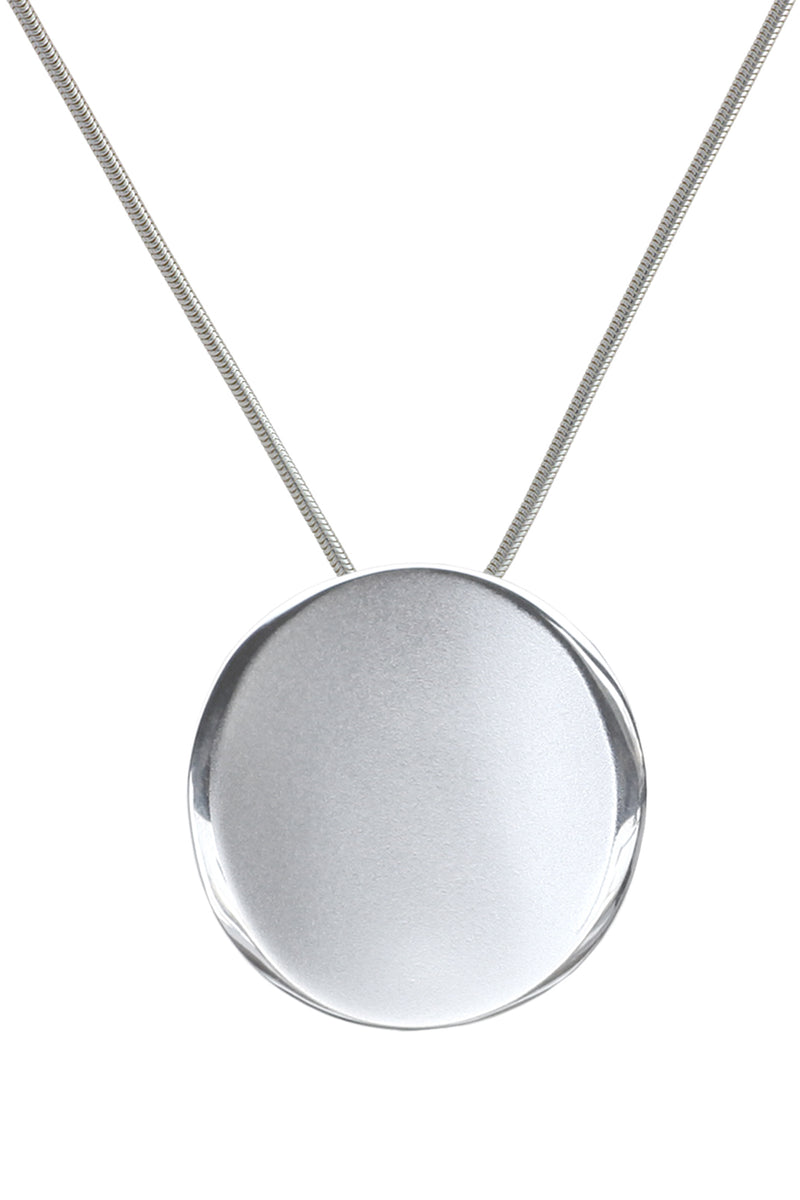 Silver round pendant / Nina B jewellery
